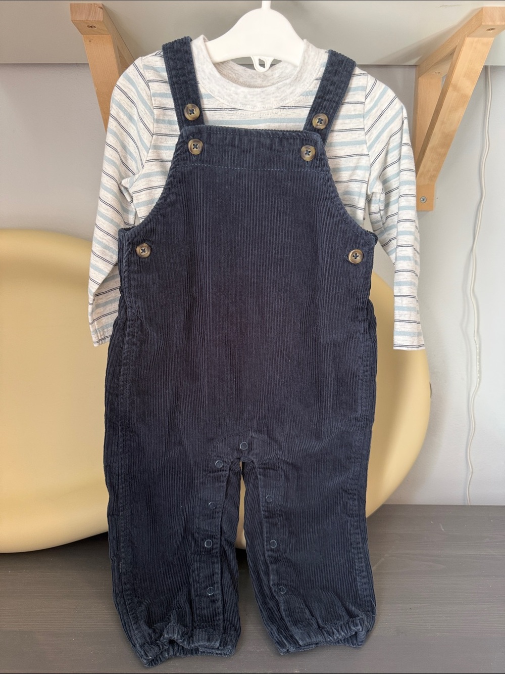 Carter’s Toddler Corduroy Overalls & L/S tee w/ Adjustable Straps, sz 18 Mo